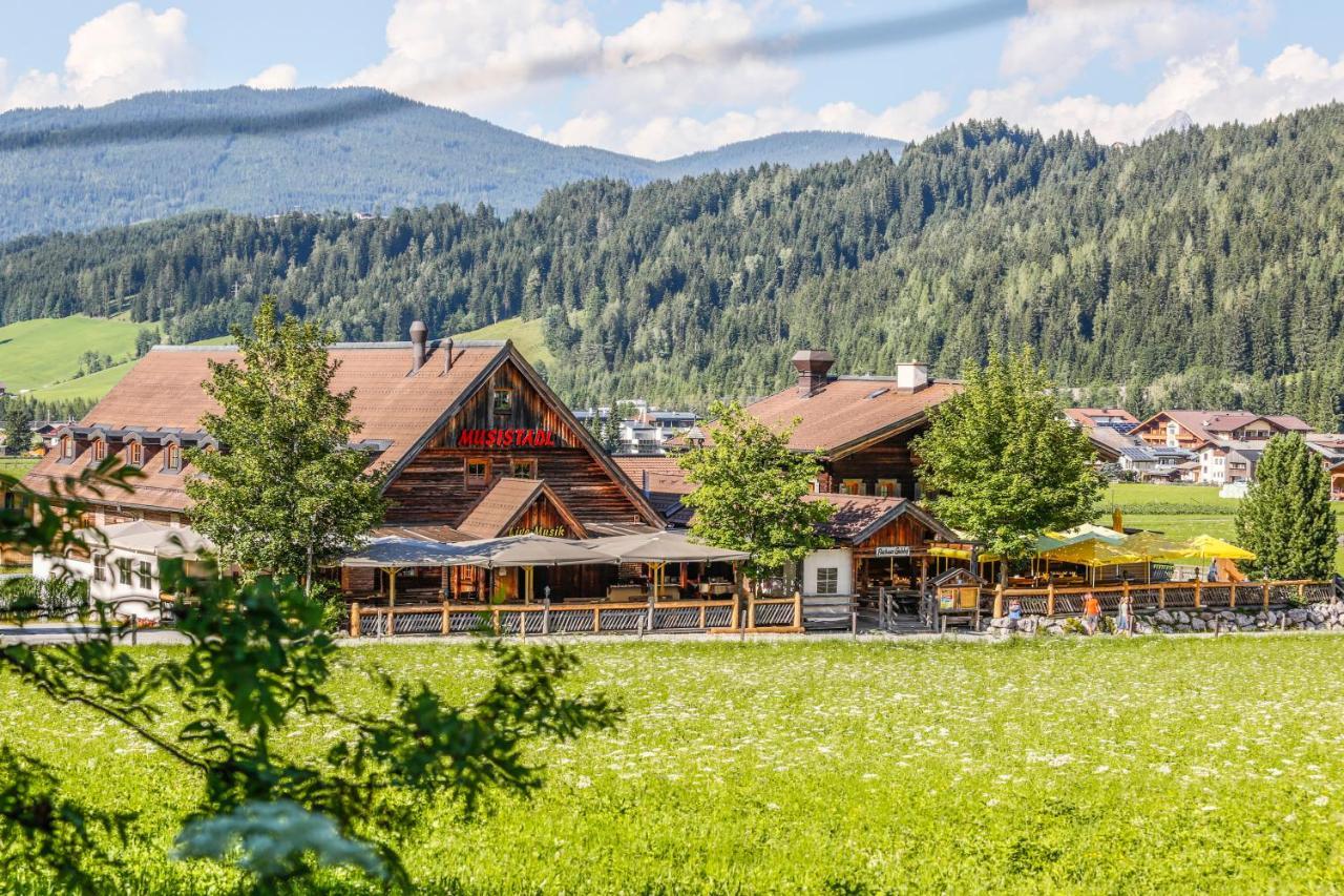 Alpenchalets Flachauer Gutshof Ngoại thất bức ảnh